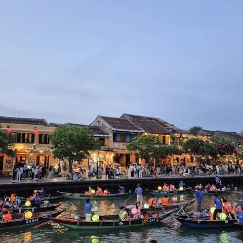 [다낭] 호이안 올드타운 단독 투어 (체크아웃 차량10시간 한국어가이드 바구니배 공항드랍)