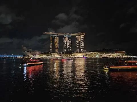 [야경투어] 싱가포르 현지감성 투어 (헬릭스브리지+리버크루즈+스펙트라쇼+수퍼트리 랩소디쇼)