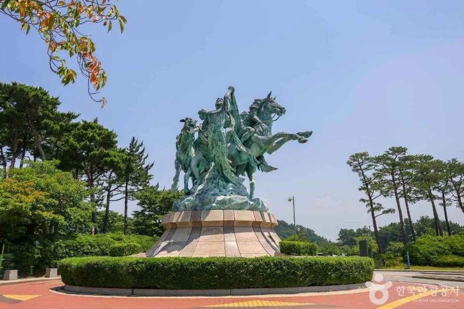 무료입장에 주차비까지 공짜라고?"... 렛츠런파크 부산경남에서 즐기는 환상의 세계