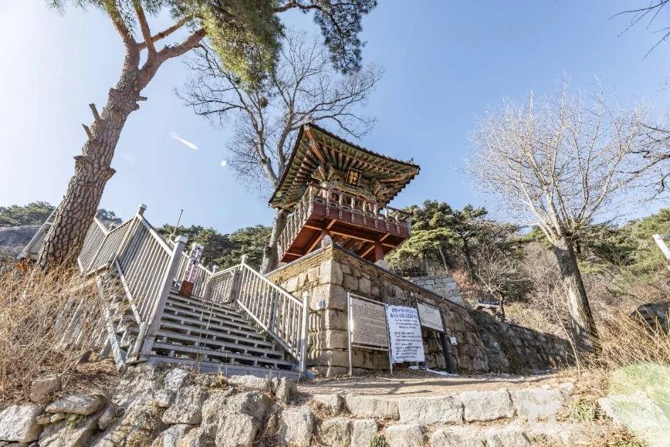 600년 역사 품은 고즈넉함"... 서울 도봉구에 숨겨진 천년고찰 원통사