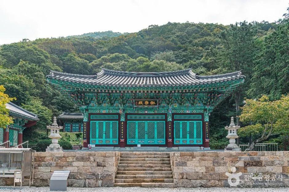 완주 정수사, 고즈넉한 풍경 속 산책 코스와 방문 정보