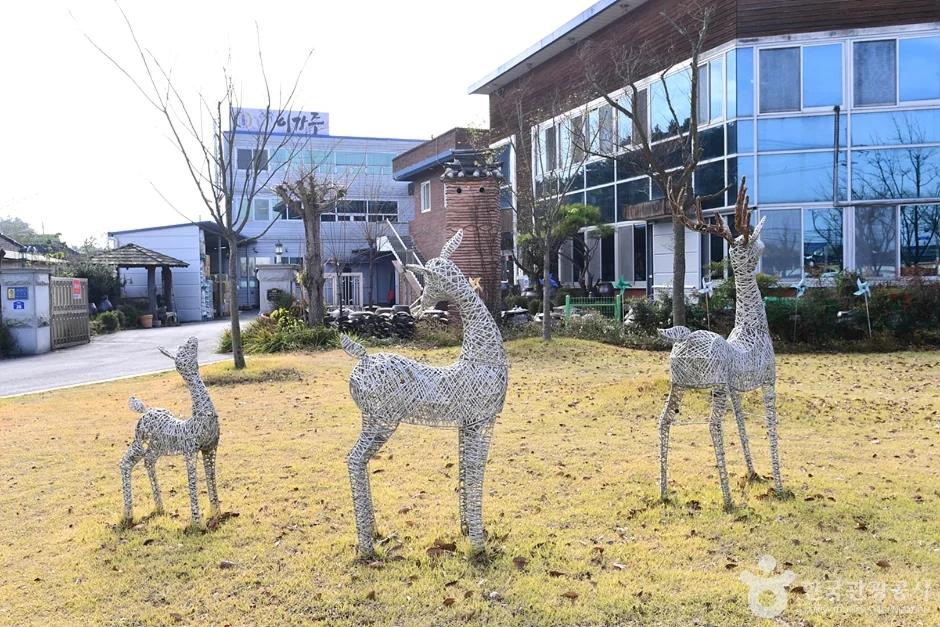 조선시대 3대 명주가 무료 시음?"... 전북 전주시, 130년 전통 이강주 양조장
