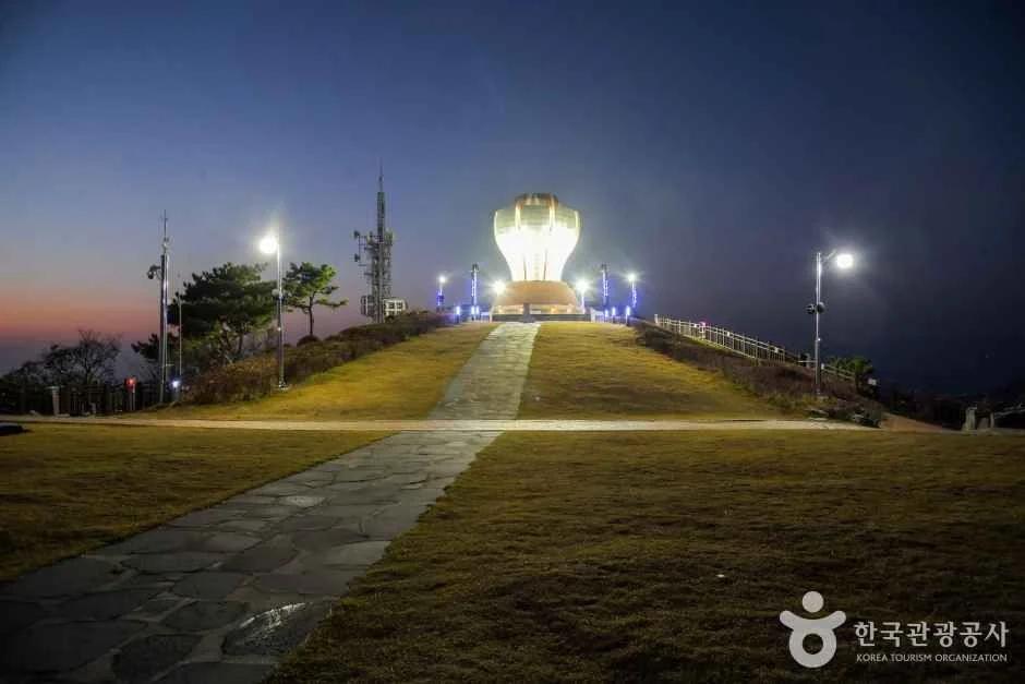 광양 구봉산 전망대, 일출부터 야경까지 즐기는 코스