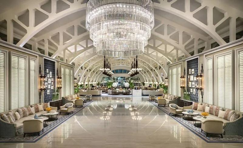 더 풀러턴 베이  호텔