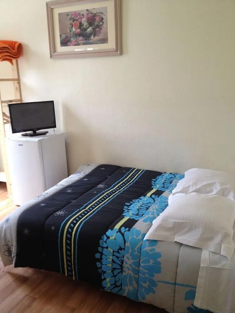 오 로얄 마드 호텔