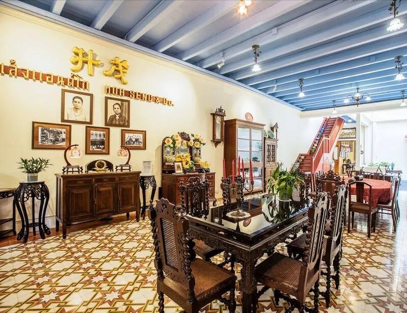 우 갤러리 앤드 부티크 호텔