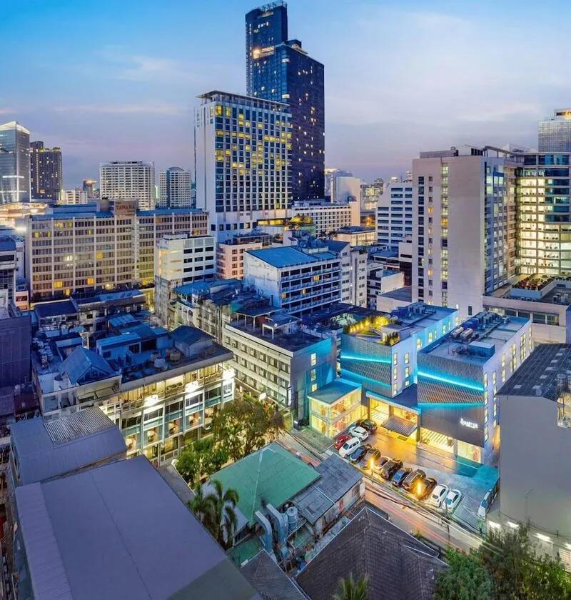 더 쿼터 실롬 바이 UHG