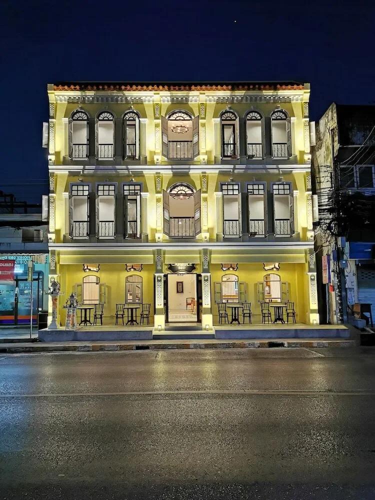 푸켓에서 이 가격 실화?"... 1박 2만 원대 캡줄 베드 푸켓, 평점 5.0 호스텔