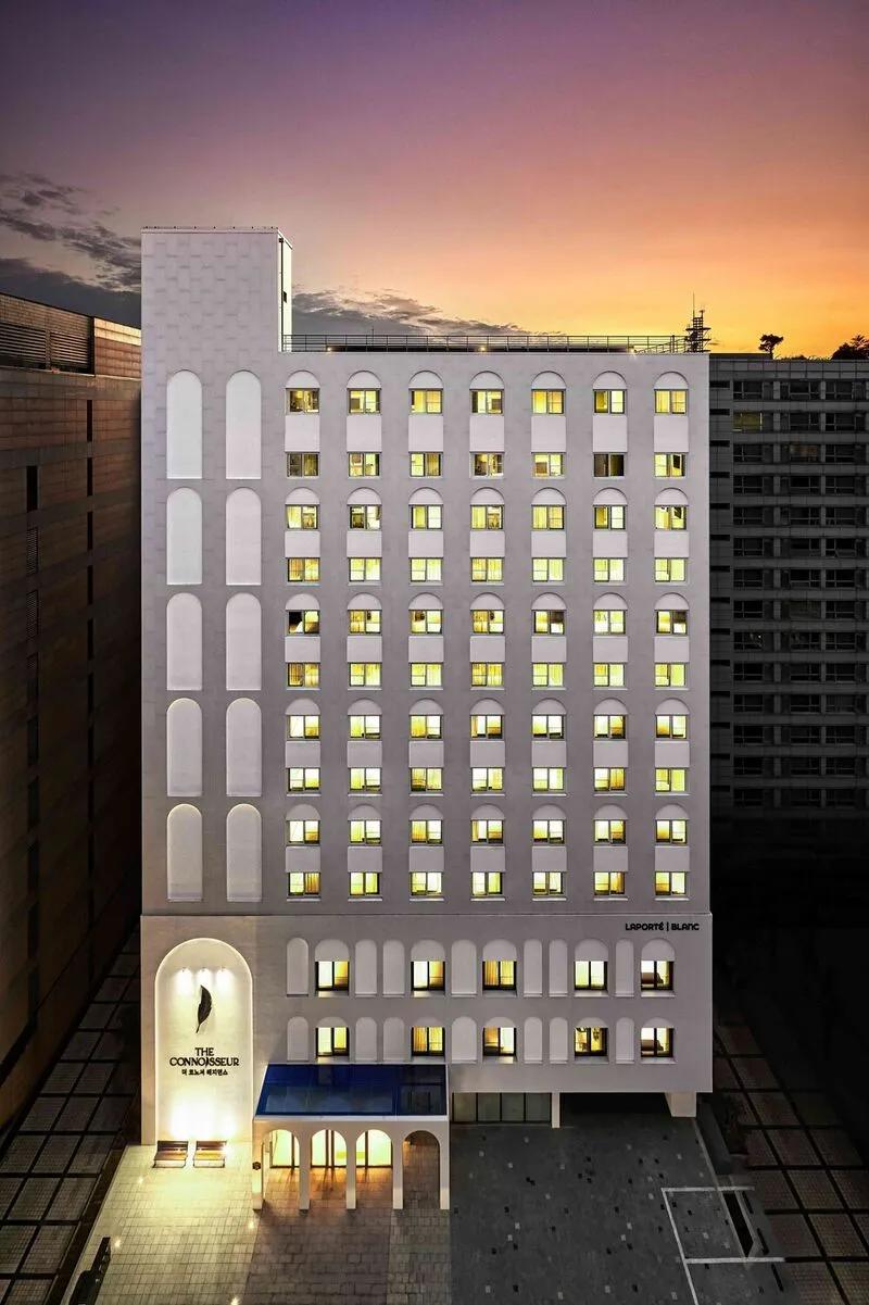 더 코노셔 레지던스 호텔