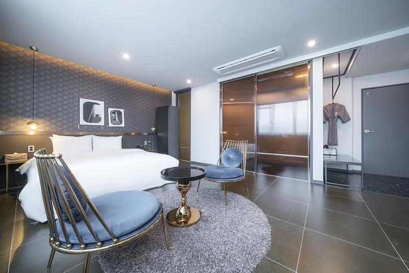 부산 구서동 브라운도트 구서역점