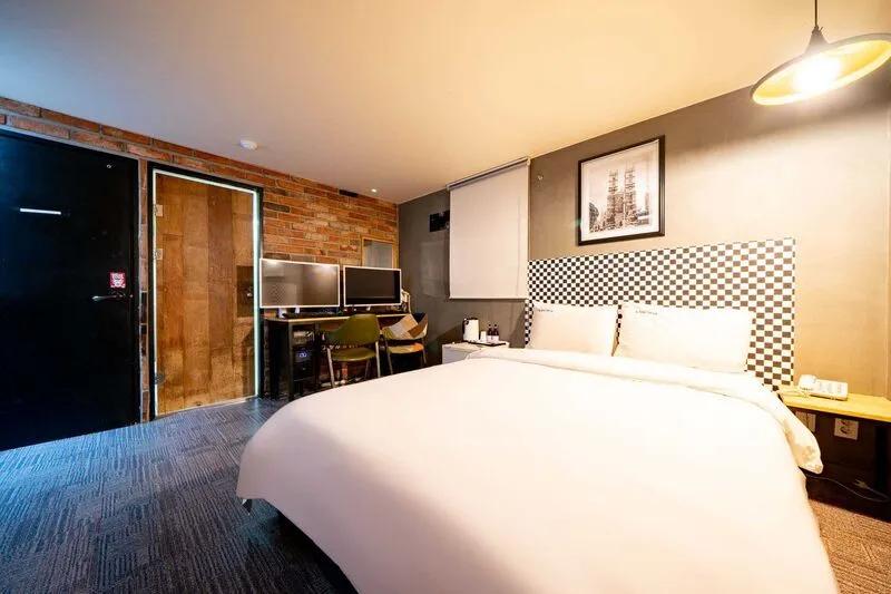 부산 연산동 The Lua(더루아)