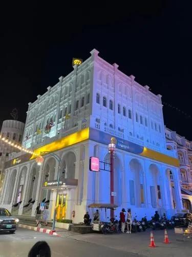 Queen On Street 2009