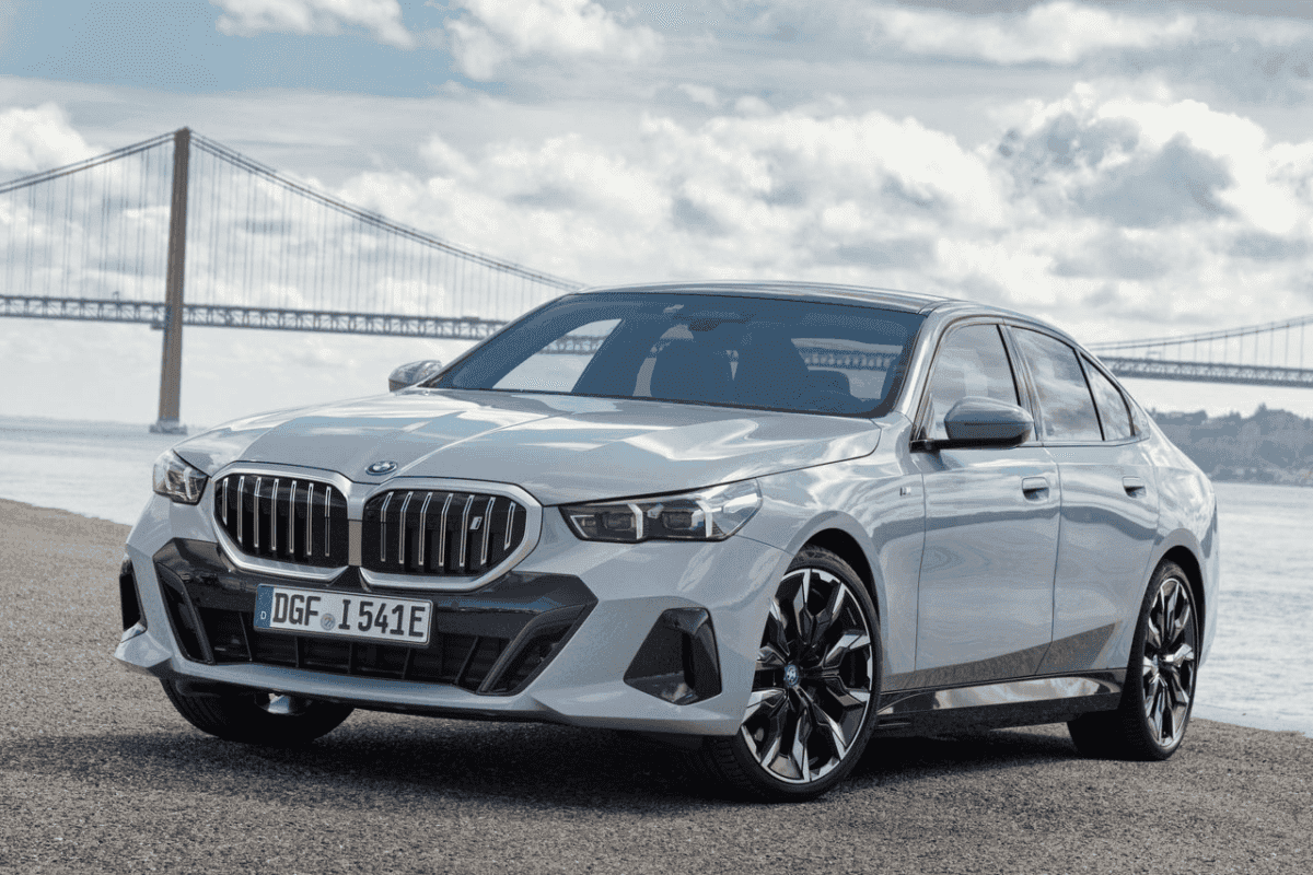 BMW i5 xDrive40 국내 인증 주행거리는 얼마?