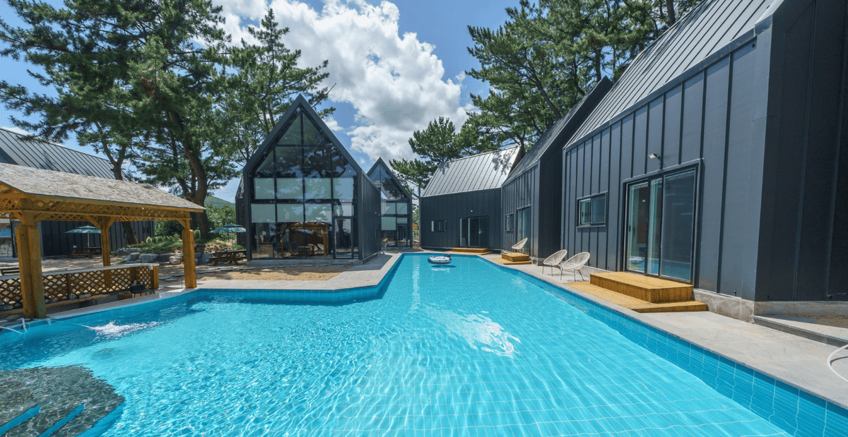 “완벽한 가족 휴가!”…온 가족이 함께 즐길 수 있는 풀빌라 BEST 5