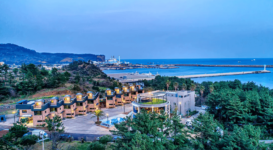 “가족과 함께 프라이빗하게 힐링!”… 제주 가족 풀빌라 BEST 3 추천