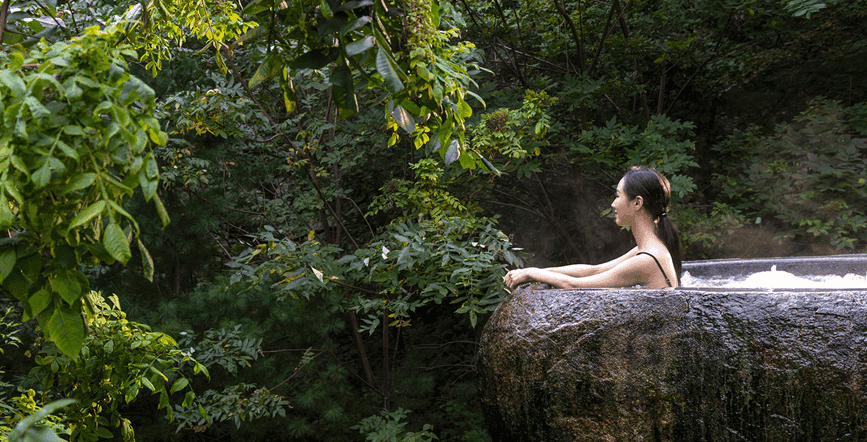 “완전 힐링 그 자체!”… 겨울에 떠나기 좋은 국내 온천 여행지 BEST 3