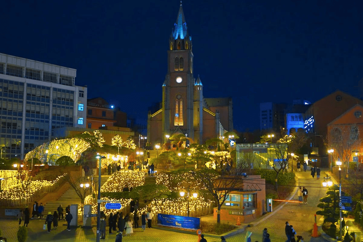 크리스마스 분위기 만끽할 수 있는 서울 트리 명소 TOP 5