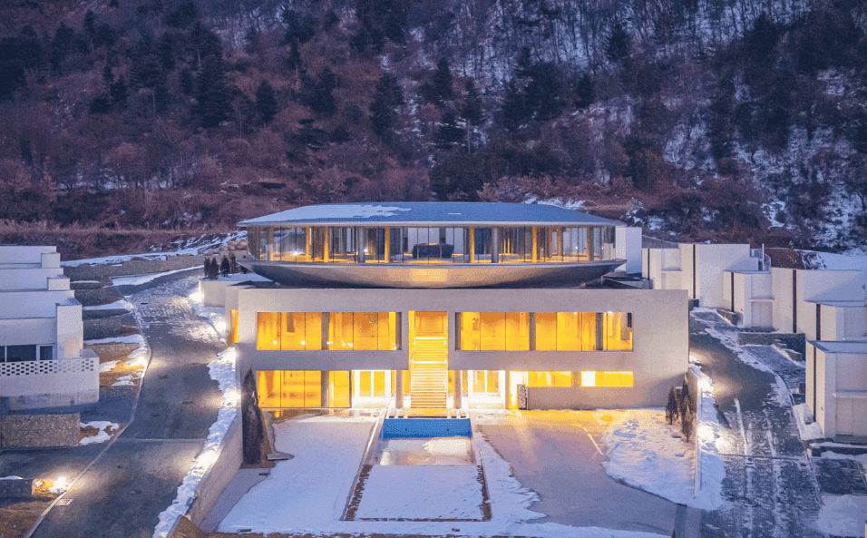 한국의 숨은 보석, ‘피의게임3’ 촬영지로 떠오른 춘천 인터스텔라와 홍천 더 체어