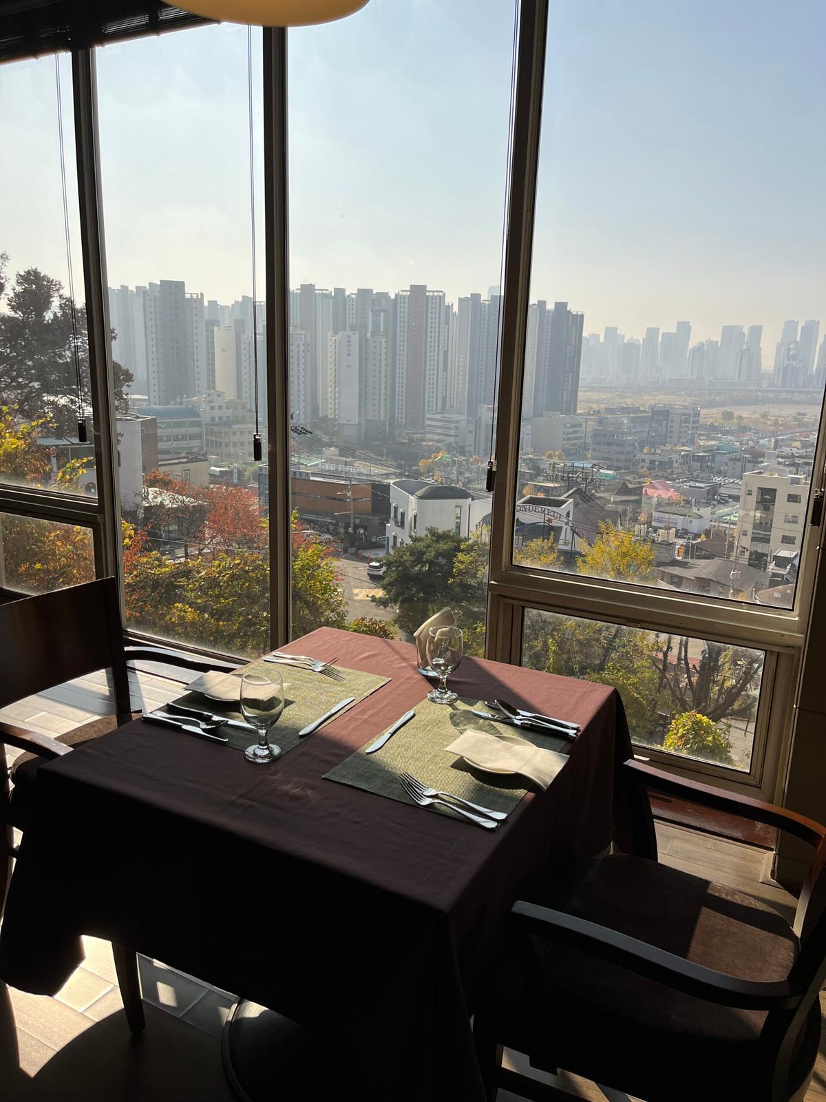 송도 프렌치 코스 레스토랑 ‘라비스타’, 뷰 맛집으로 분위기까지 완벽한 곳