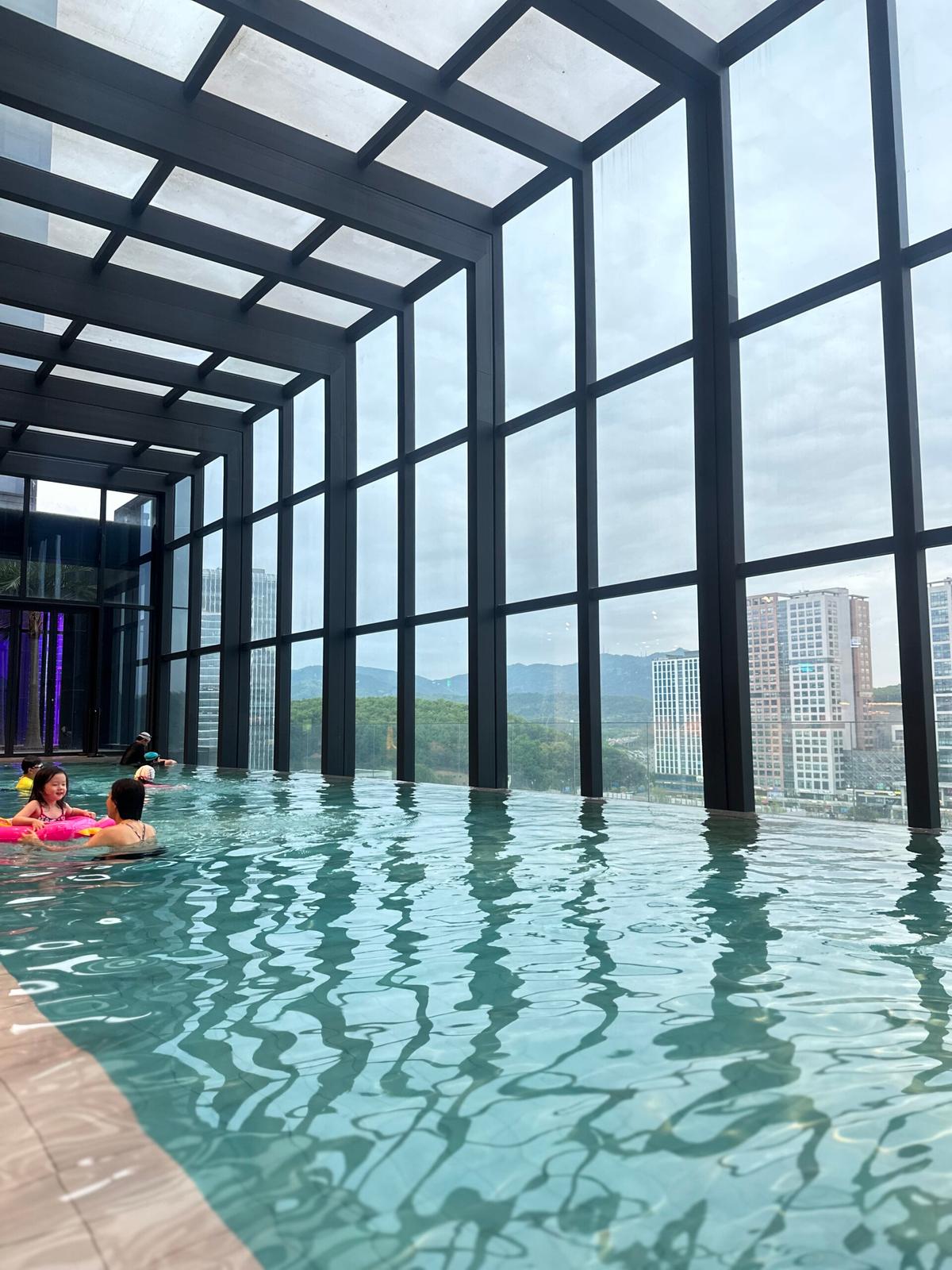 사계절 온수 인피니티풀 있는 광명 테이크호텔, 가성비까지 좋아