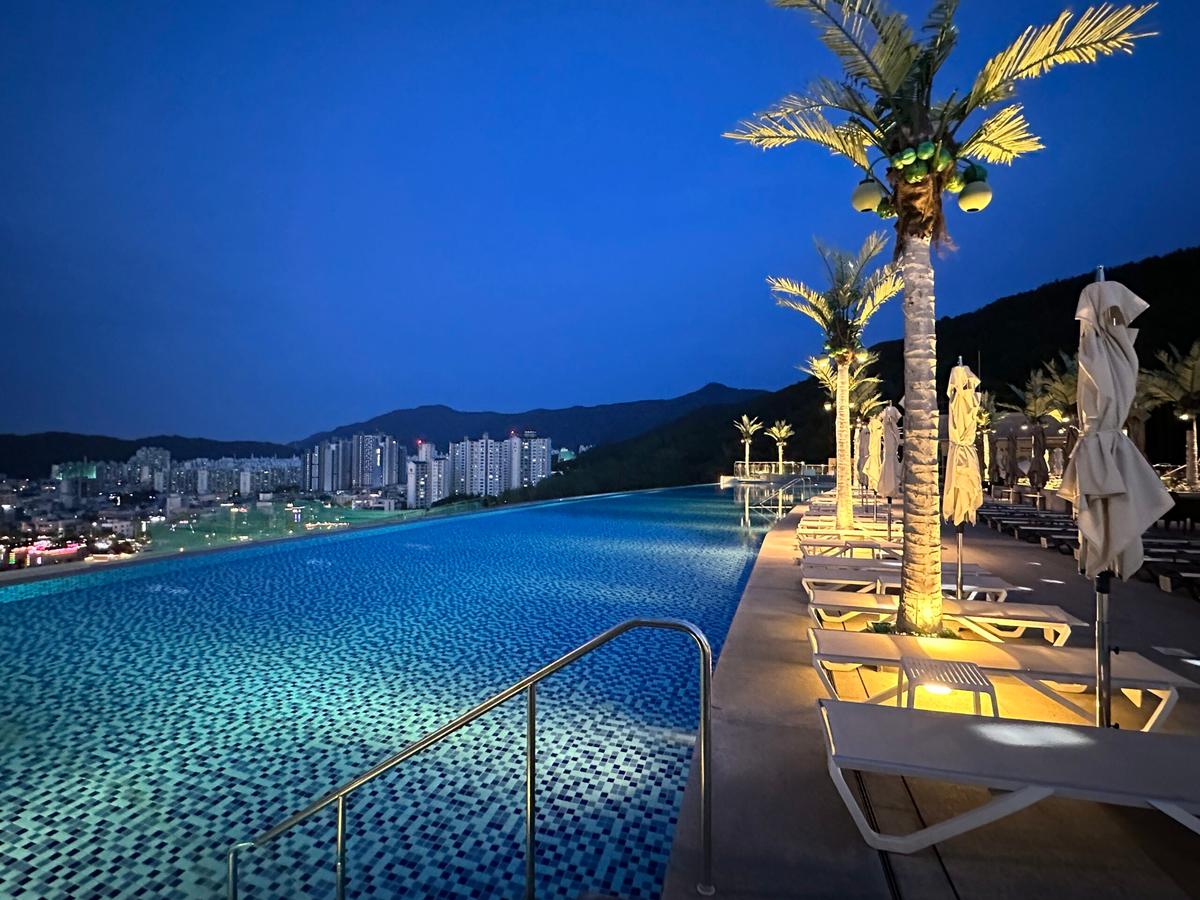 대구에서 만나는 이국적 풍경, 호텔 수성 사계절 인피니티풀의 매력