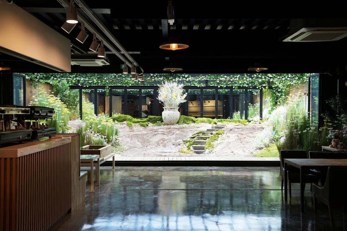 부평 데이트코스로 딱! 실내정원 예쁜 부평 빵고 베이커리의 매력