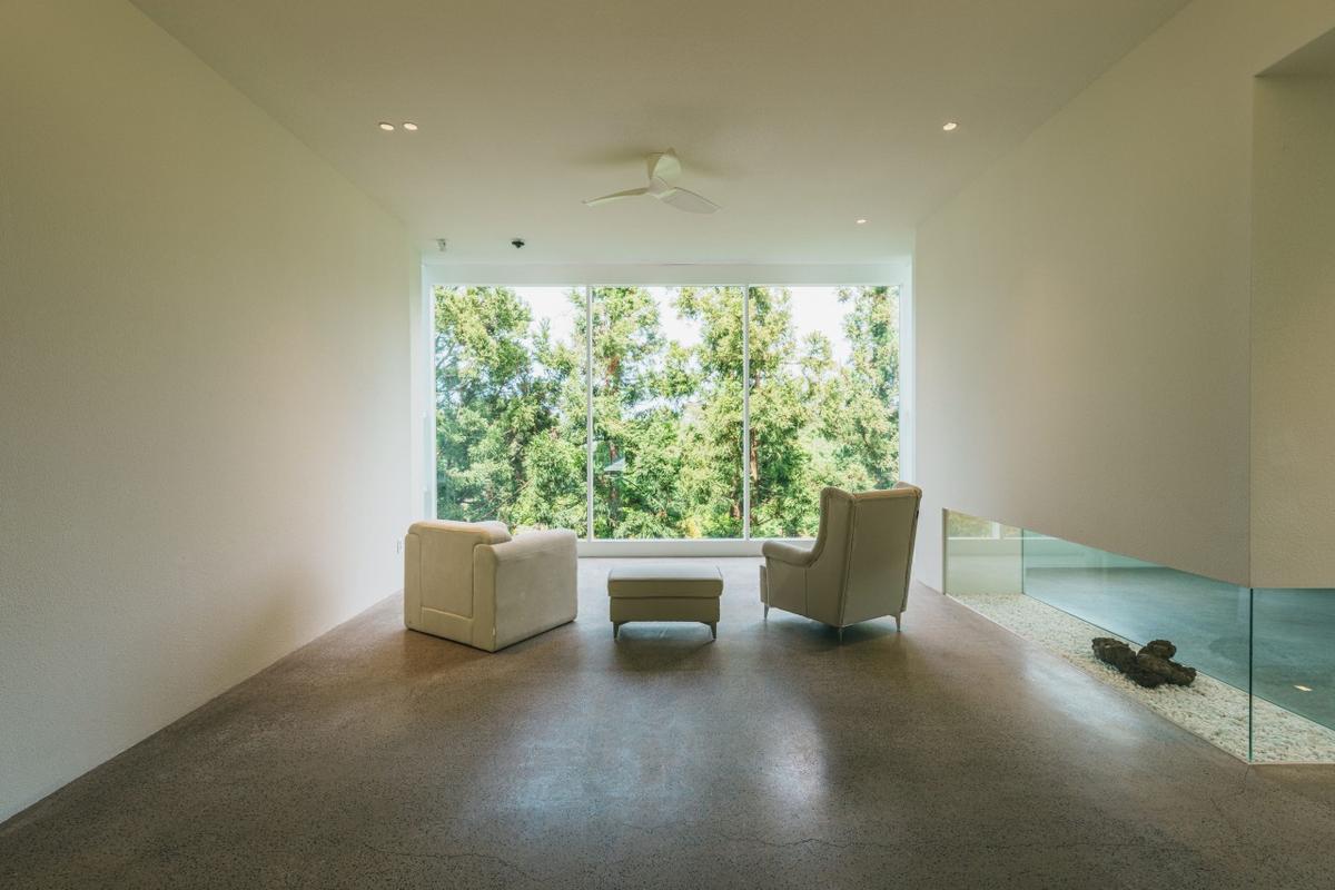 제주 애월 대형카페 블랙이쉬레드, 숲속 통창뷰에 프라이빗 공간에서 힐링