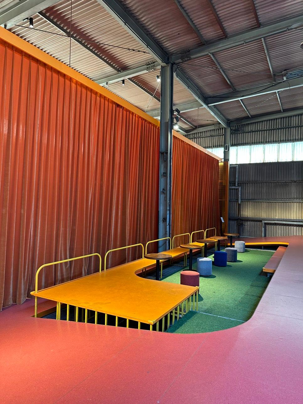 폐공장이 감성 카페로! 인천 코스모40, 무료탁구까지 즐겨요