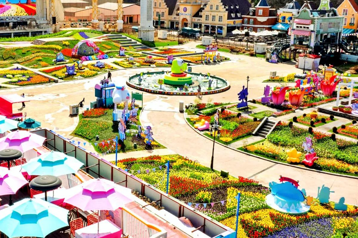 “안 보면 손해”… 에버랜드에서 만나는 봄꽃 축제와 초대형 산리오 퍼포먼스