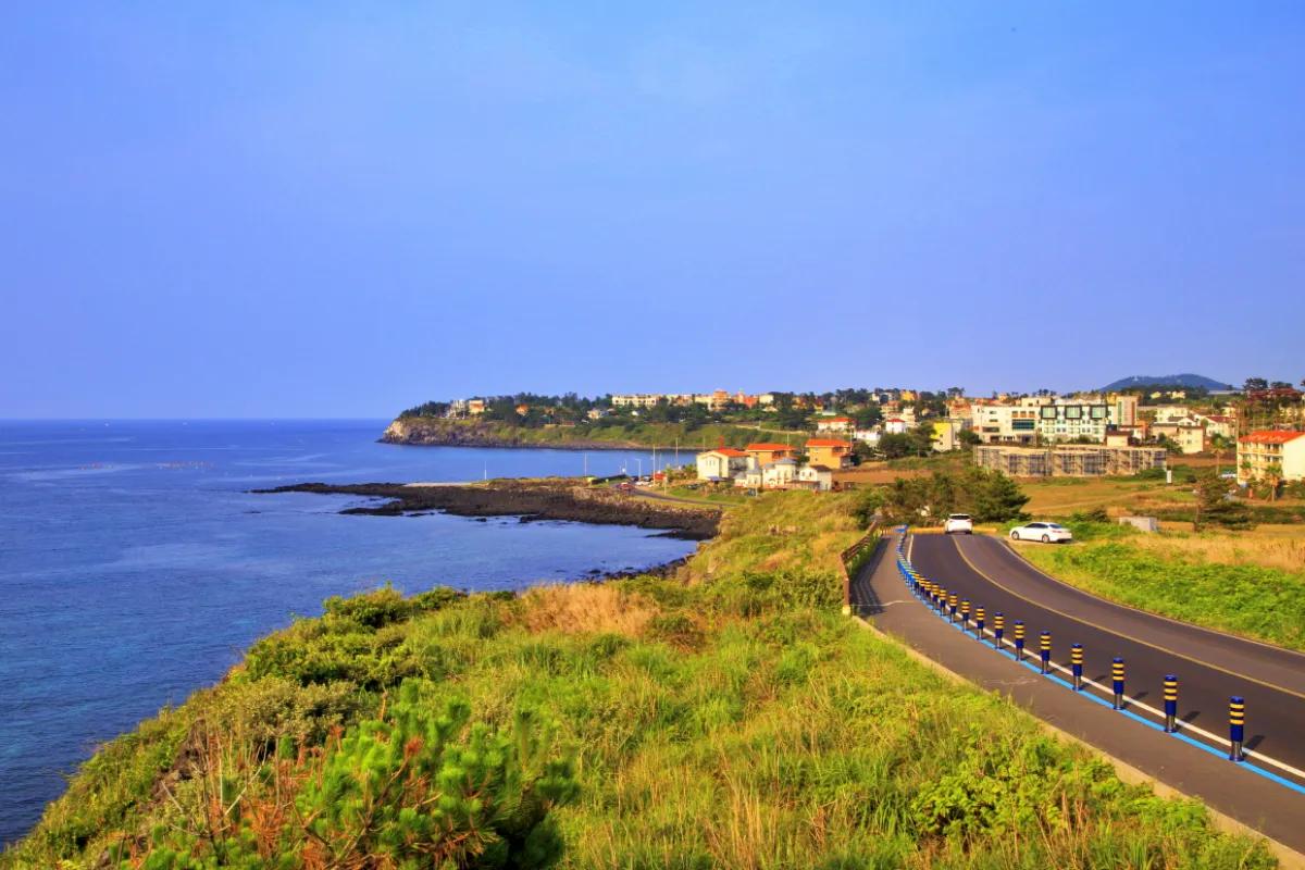 “전기차 타고 떠나는 친환경 여행”… 제주 EV 렌트카 코스 추천