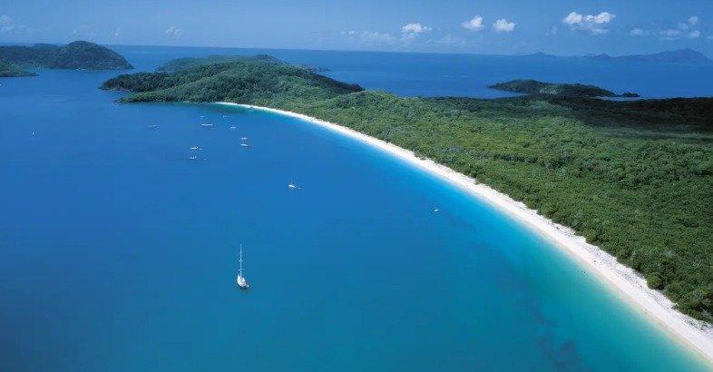 살면서 꼭 가봐야 할 해외 이색 해변 명소 4곳 총정리