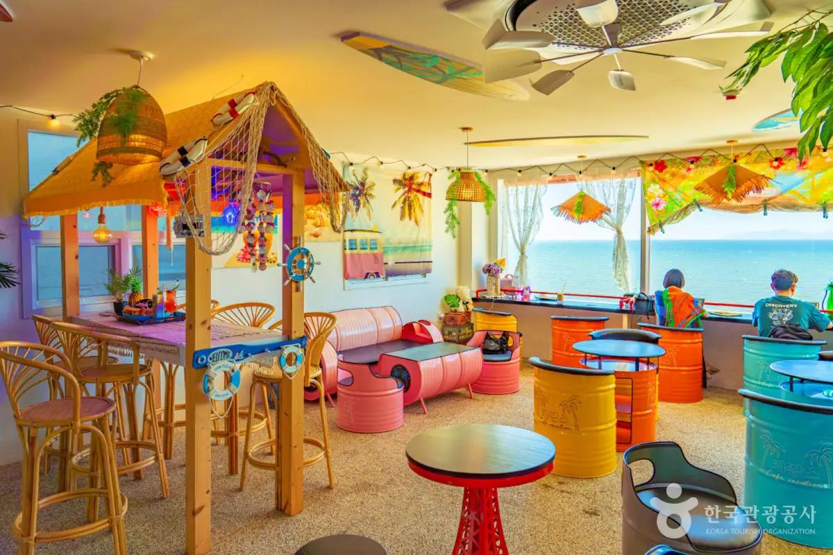 아름다운 낙조와 갯벌의 낭만, 서해안 가볼만한 곳 베스트 10