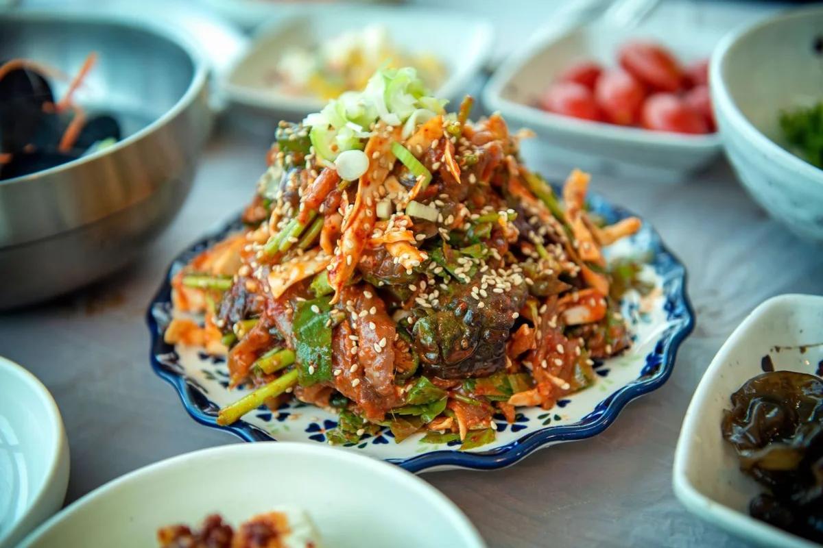 겨울 미식 여행, 남해 유명한 음식 따라 맛보는 따뜻한 겨울 밥상 & 다랭이논, 보리암