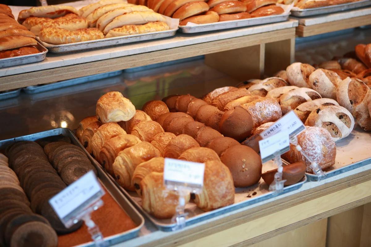 겨울 낭만 가득! 전북 군산 맛집 어디가 좋을까? 이색적인 미식 여행 BEST 6