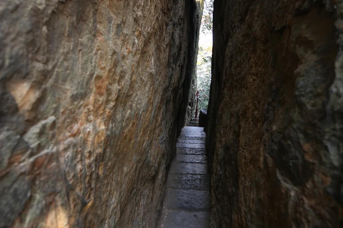 겨울 여수 여행 어디로 갈까? 낭만과 평온이 공존하는 여수 향일암과 주변 명소 BEST 6