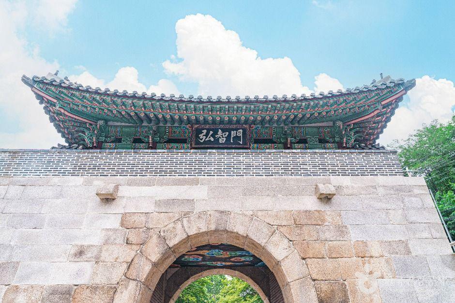 홍지문 및 탕춘대성