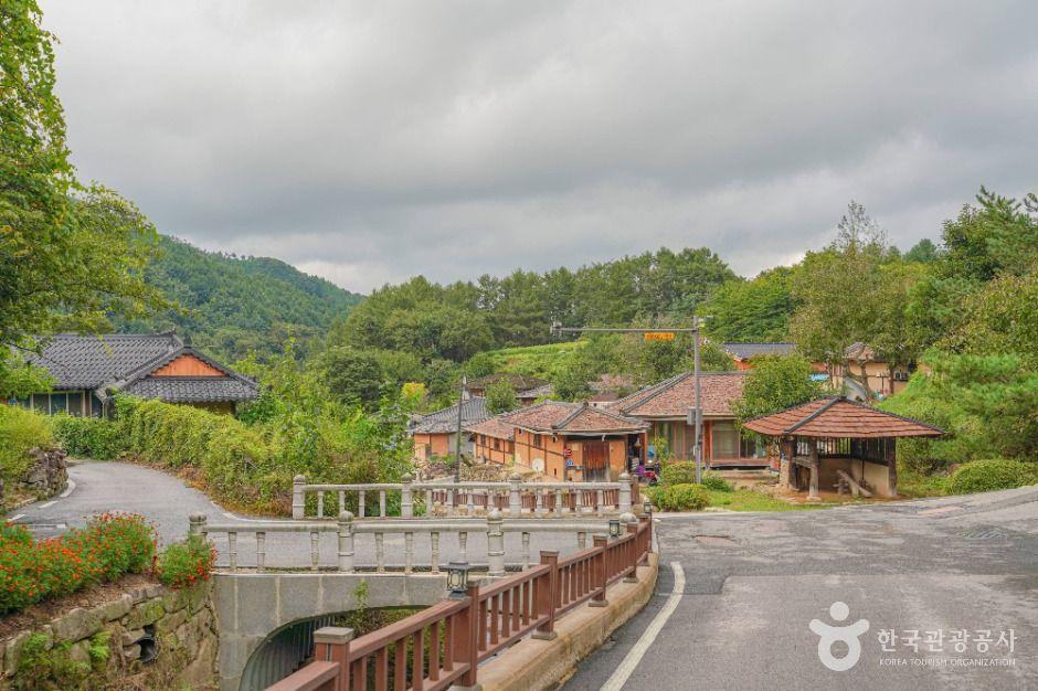 장수 논개생가마을