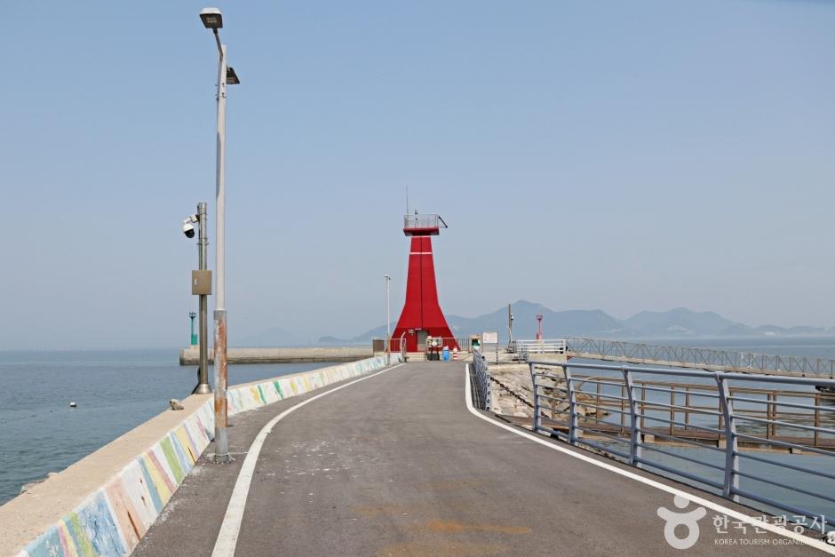 선유도항방파제등대