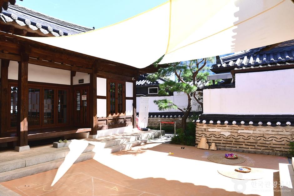 우리 놀이터 마루달