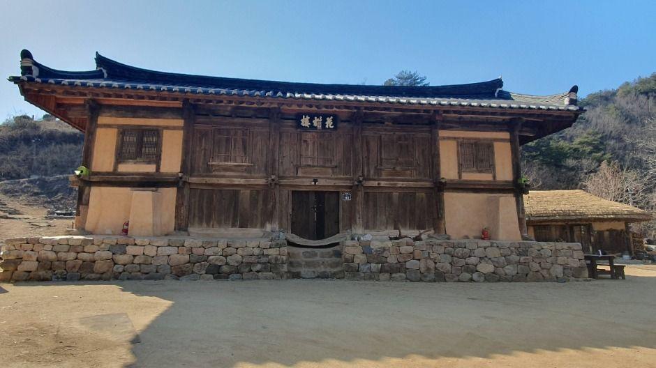 영덕 안동권씨 옥천재사