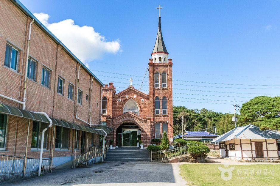 두동교회 구본당