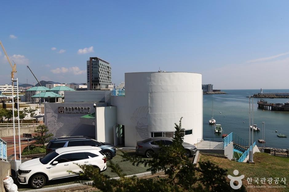 동삼동패총전시관