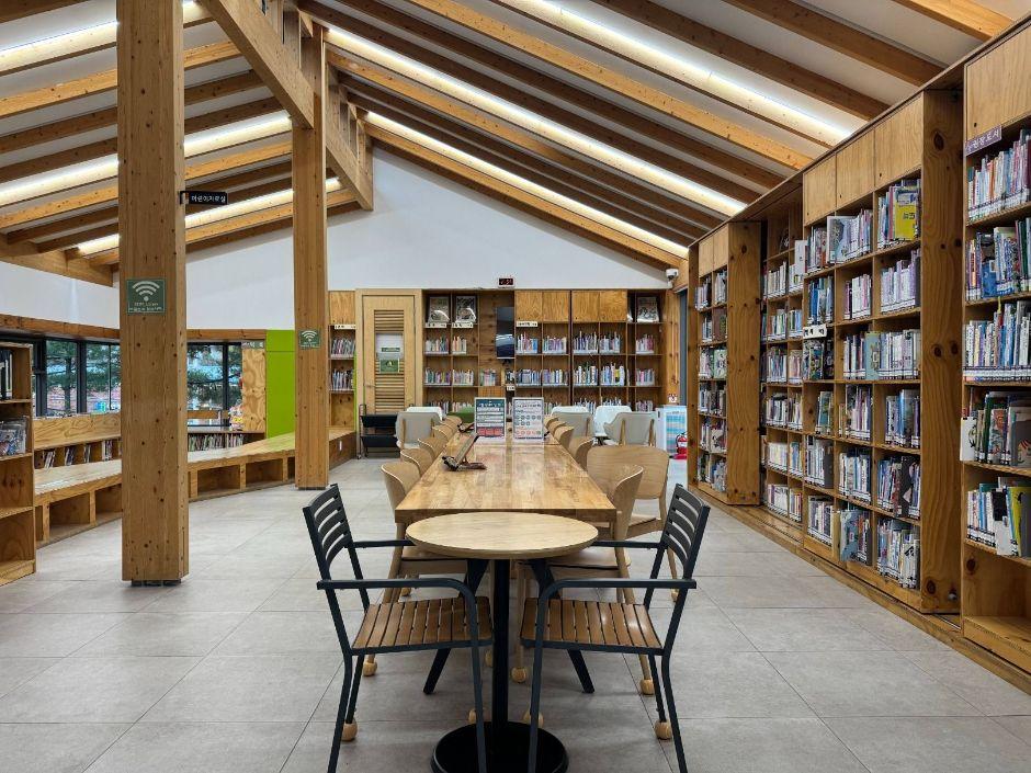 배봉산숲속도서관