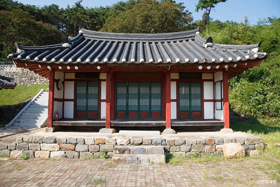조선시대 서원이 이렇게 아름답다고?"... 충청남도 부여군, 고즈넉한 창강서원의 매력