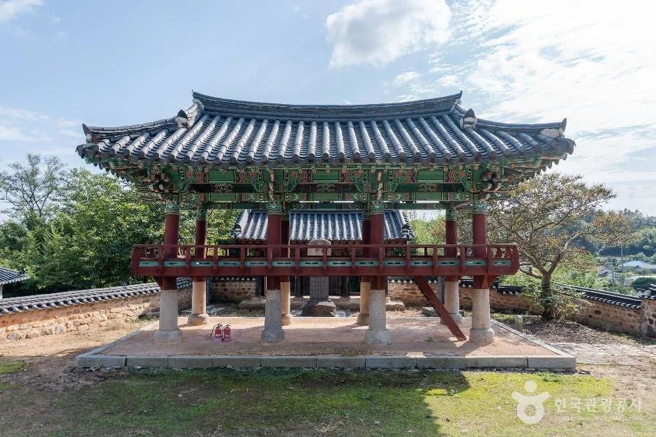 숨겨진 군산의 보물, 무료로 즐긴다고?"... 옥구읍 자천대에서 만나는 힐링 명소