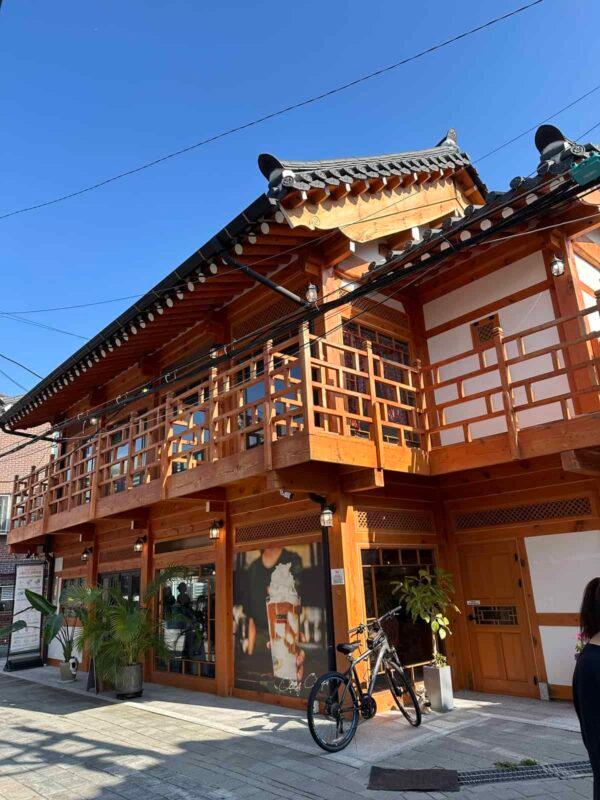 수원한옥카페에서 만나는 베트남의 풍미, 콩카페 수원행궁점