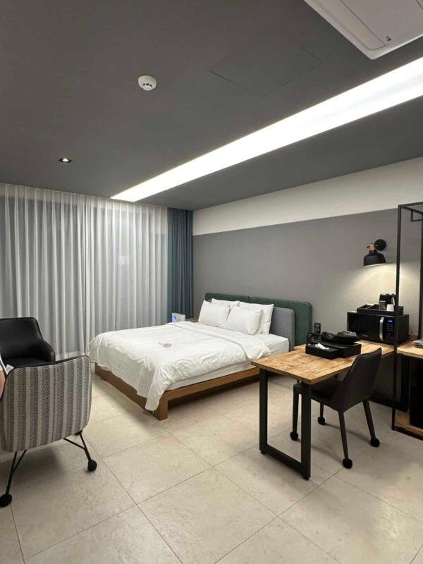 안성 노마드호텔: 룸서비스 맛집, 골프장 숙소로도 만족스러웠어요