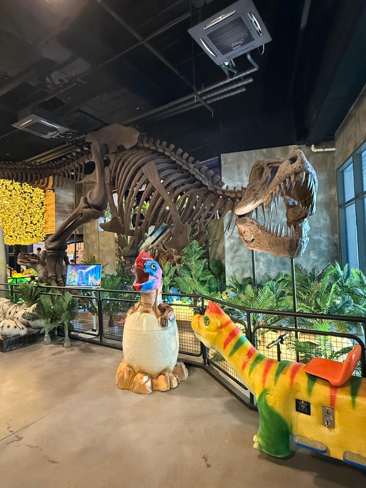 공룡 좋아하는 아이라면 시흥 대형 키즈카페 공룡월드, 종일키즈카페 추천해