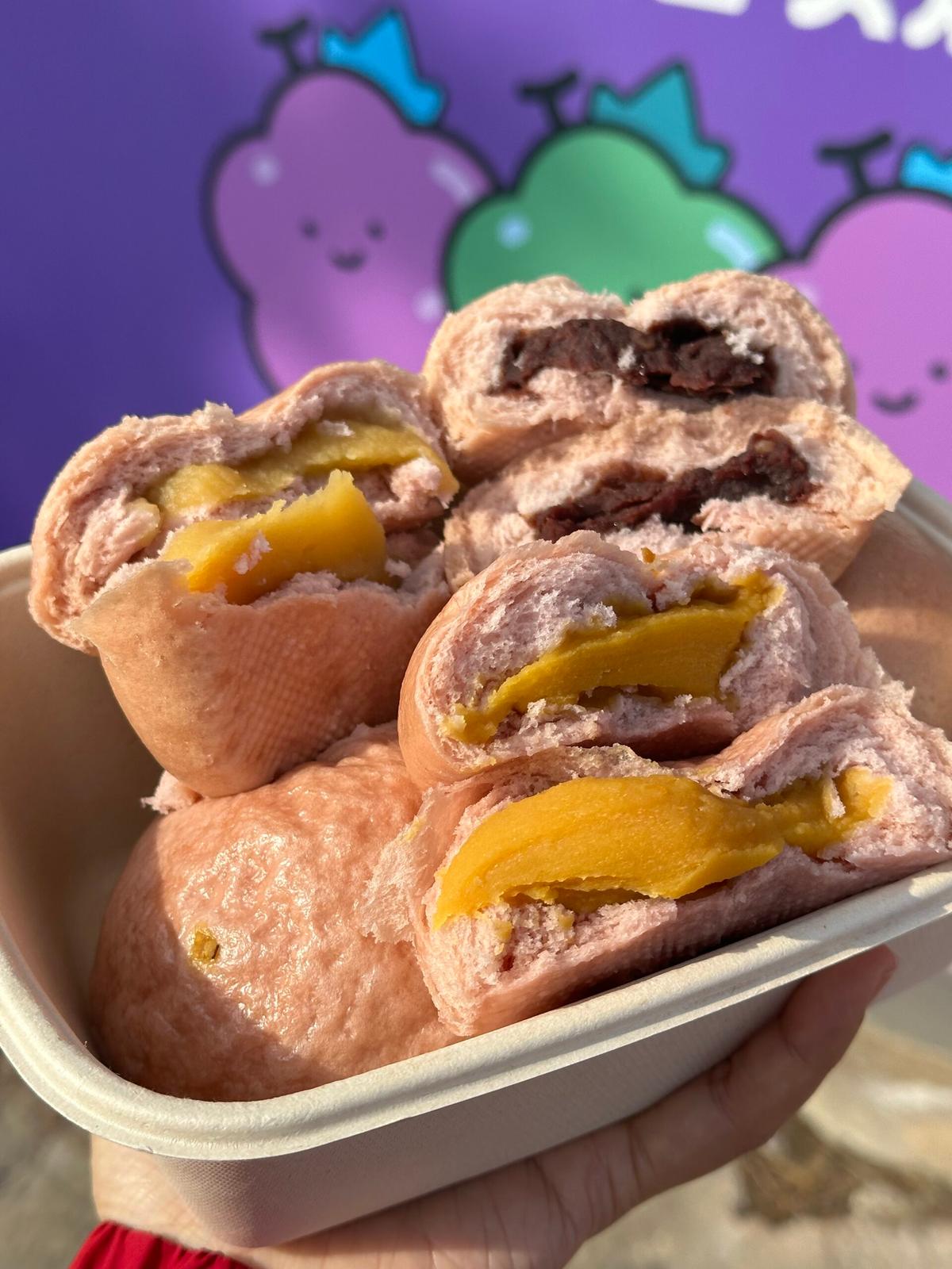 대부도 여행 필수 먹거리 포도찐빵, 이색 간식으로 추천