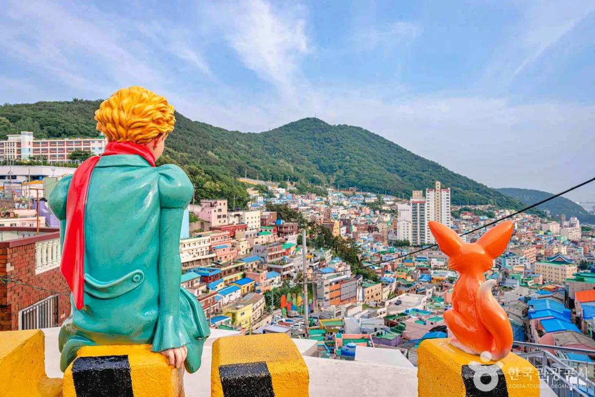 “풍경을 걷는 게 아니다”… 감천문화마을 시간과 이야기를 만나는 여행지